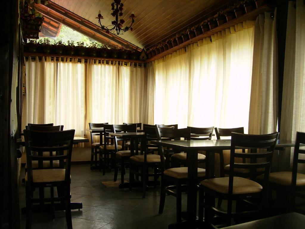 Country Ville Hotel Терезополис Экстерьер фото